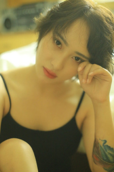 丝袜美腿视频